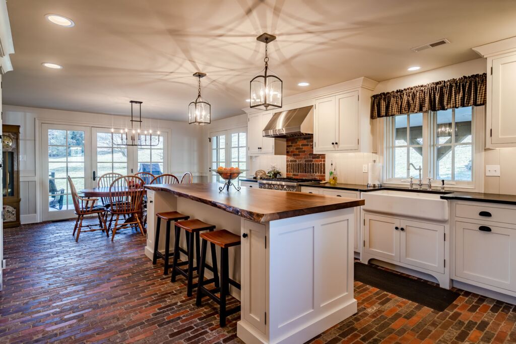 Bright kitchen real estate photograph